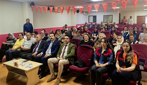 Kaymakamımız Sayın Muhammed Fatih GÜNLÜ, İlçemizde Hayata Geçecek Olan Anadolu'da Altın İpek Projesi Kapsamında Bilgilendirme Seminerine Katıldı.